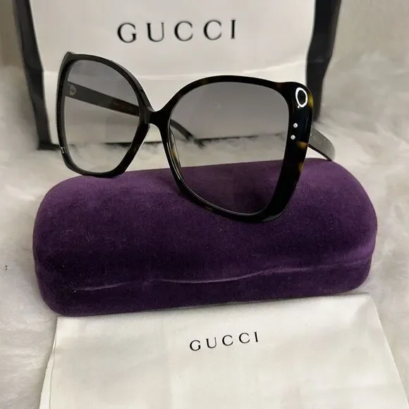 💯Authentic Gucci Sunglasses with Case🍀 - Picture 7 of 16